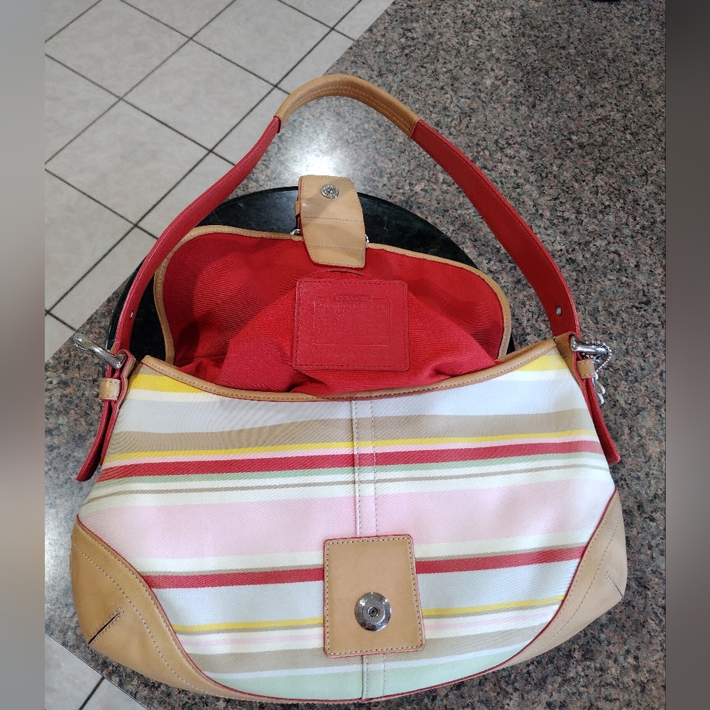 Coach Soho Daisy Shoulder Bag - Picture 6 of 17